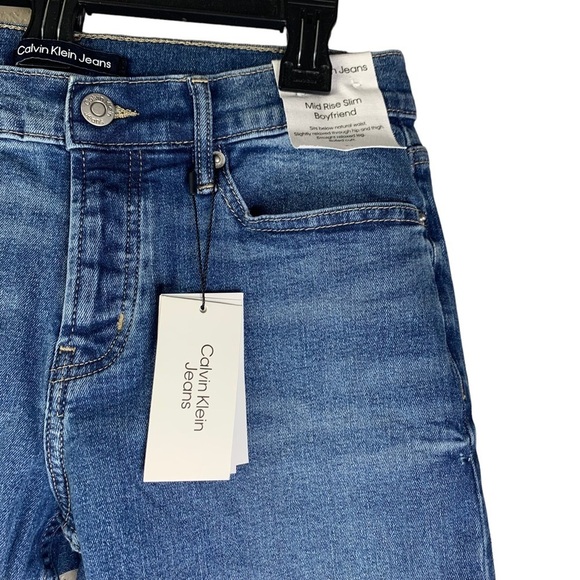 Calvin Klein New Distressed Mid Rise Boyfriend Jeans Size 27 Roll Up or Down - Picture 6 of 10